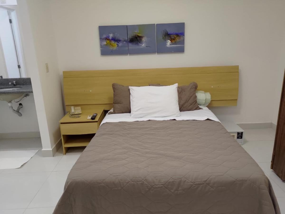 Acomodações na Praia de Camburi, Veja as opções de Quarto Vitória Exterior foto